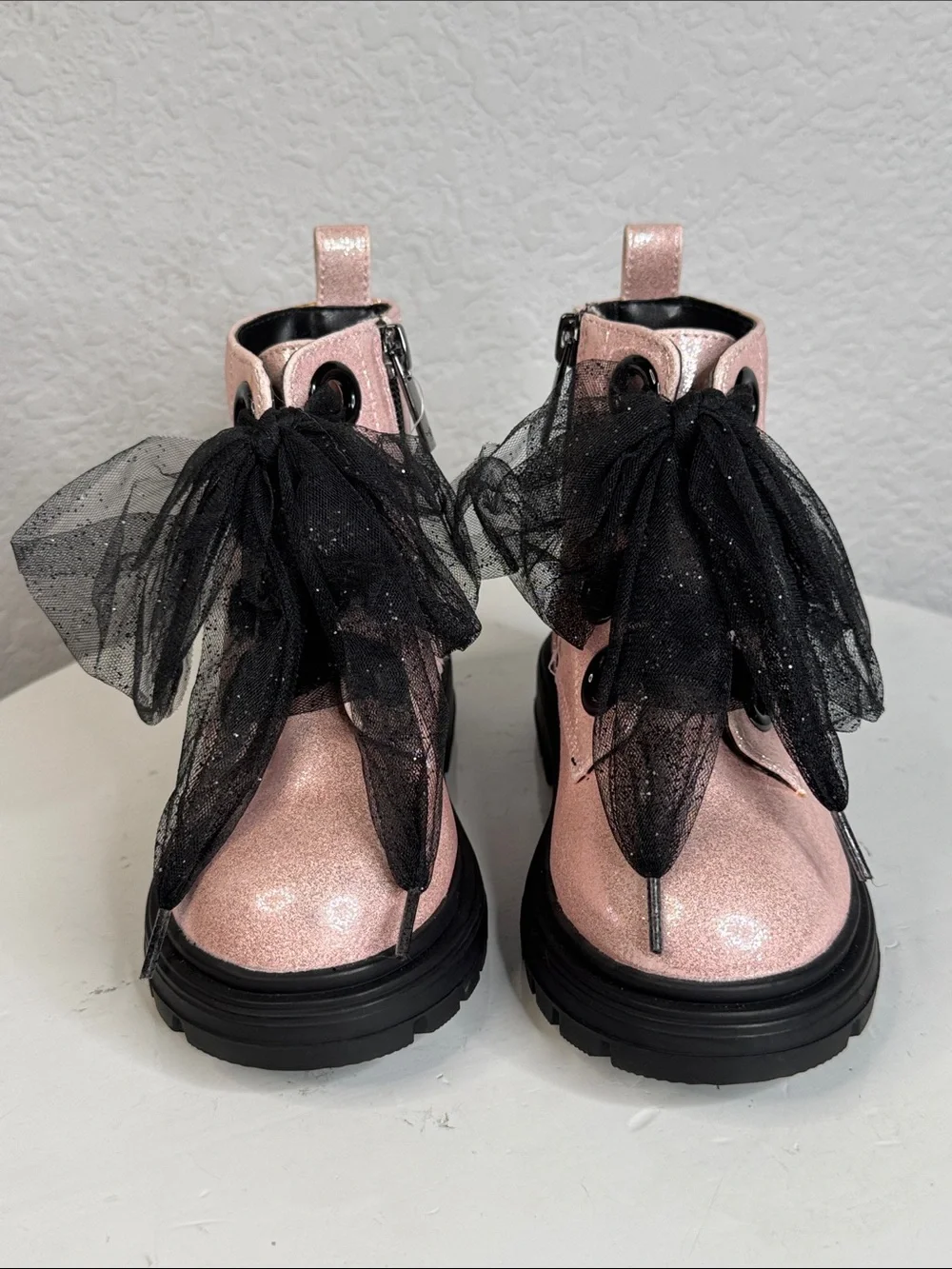 NINA CHASSY LIGHT PINK SHIMMER GLITTER COMBAT BOOTS BLACK TULLE LACES SIZE 10